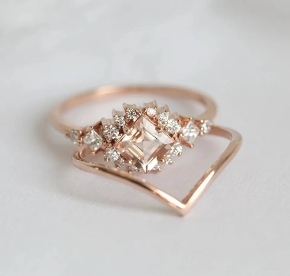 L'or de 925 Sterling Silver Fascination Pretty Rose a plaqué le halo de scintillement fin Ring Set de Morganite
