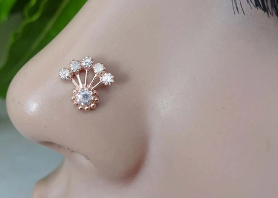 diamant 0.05ct de 18K Rose Gold Nose Ring With pour l'ODM d'OEM quotidien d'usage