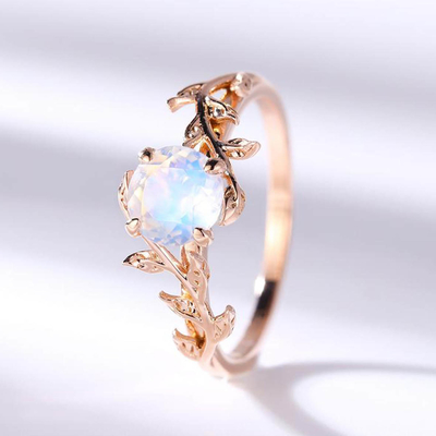coupe de rond de fleur de feuille de 14K Rose Gold Moonstone Wedding Rings