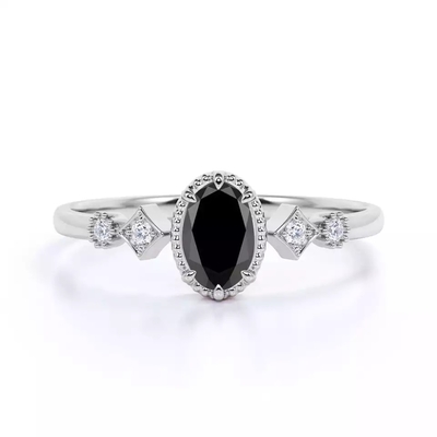 Carat en pierre de la bague de fiançailles 1,5 de Diamond Accents Milgrain 5 noirs et blancs ovales de coupe