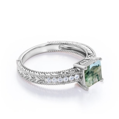 La frontière de princesse Cut Natural Druzy Moss Green Agate And Moissanite Milgrain victorienne pavent la bague de fiançailles