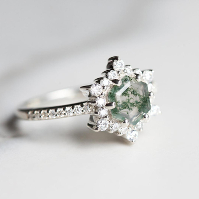 Coupe ronde Moss Green Agate et CZ de Chevron de carat en filigrane du diadème 0,6 épousant Ring Set en Rose Gold