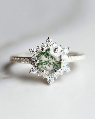 Hexagone Moss Agate Ring de flocon de neige avec Moissanites pour des femmes