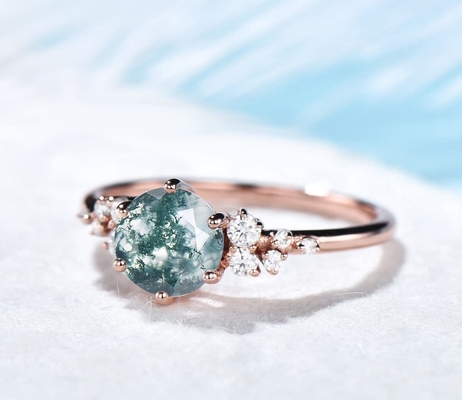 Groupe de congère de pierre gemme de vert de cru épousant Ring Natural Moss Agate
