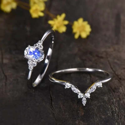 Bague de fiançailles coupée ovale de Moonstone de cru de 925 Sterling Silver Rainbow Moonstone Jewelry pour des femmes