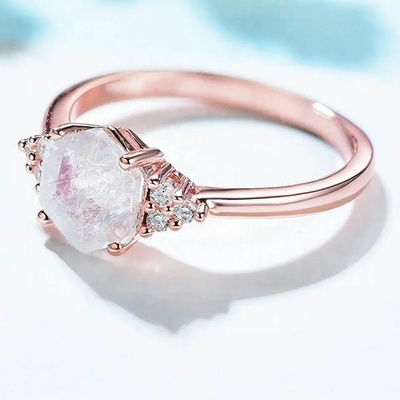 Bague de fiançailles coupée ovale de Moonstone de cru de 925 Sterling Silver Rainbow Moonstone Jewelry pour des femmes