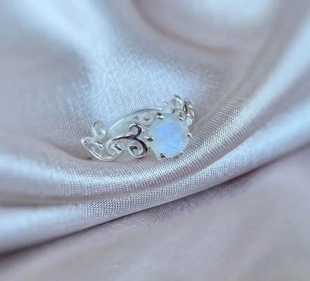 Nouveaux anneaux de Sterling Silver Blue Moonstone Engagement du style 925 autour de Moonstone épousant Ring Set