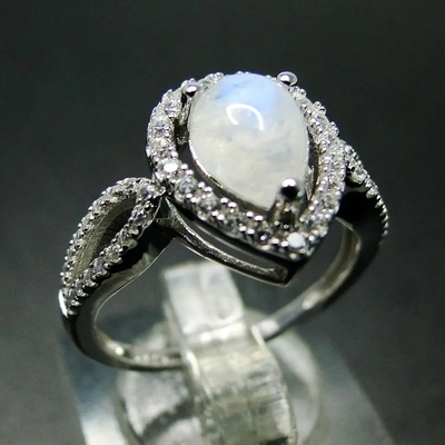 Anneaux 925 Sterling Silver de la CZ d'engagement de Moonstone d'arc-en-ciel