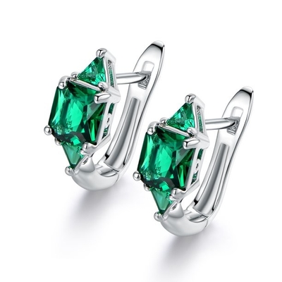 925 argentés chics Emerald Birthstone Necklace simulé par Sterling Silver Heart Pendant Necklace