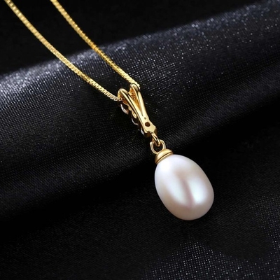 le collier 14K pendant pour des femmes est avec décoré une perle d'eau douce de 6MM
