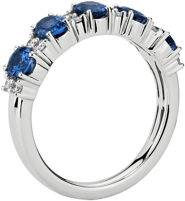 Le laboratoire ovale bleu a créé le saphir et la Cinq-pierre Ring With Silver de la CZ