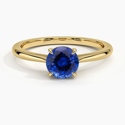 Le laboratoire ovale bleu a créé le saphir et la Cinq-pierre Ring With Silver de la CZ