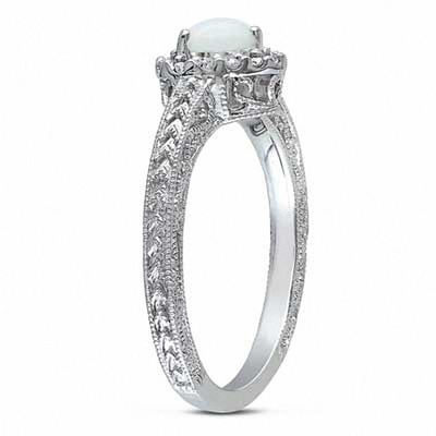 opale en forme de coeur de 5.0mm et 1/8 CT. Anneau de cadre de T.W. CZ en Sterling Silver