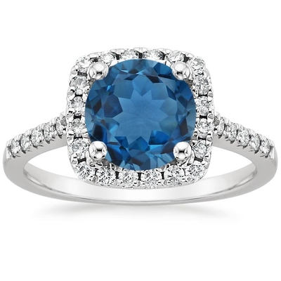 Bague de fiançailles en pierre 925 Sterling Silver de Topaz And CZ trois bleus suisses classiques