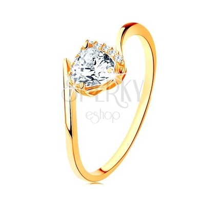 Or de jaune de l'anneau 18K des femmes d'engagement de solitaire de Moissanite de coeur