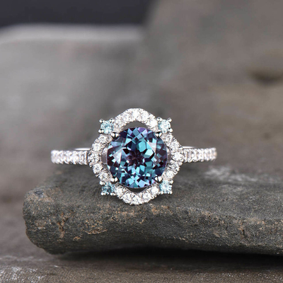 Les bijoux de 925 Sterling Silver Synthetic Alexandrite Stone, laboratoire de 8MM ont créé des anneaux d'Alexandrite