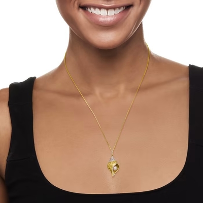 Pearl White cultivée par 6mm Topaz Seashell Pendant Necklace en or 18kt au-dessus de Sterling