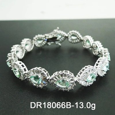 Bracelet à spinelle de tennis de larme de Sterling Silver Pear Cut Green des bijoux 925 de la CZ