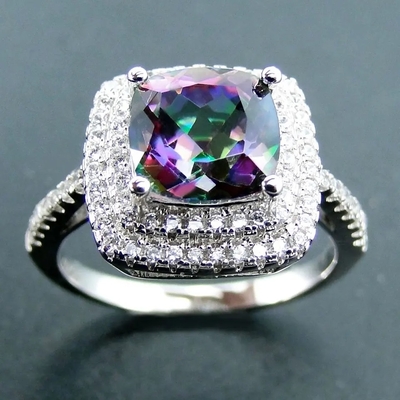 bagues de fiançailles mystiques de pierre gemme de halo de 14K Rose Gold Plated Heart Cut Topaz White CZ