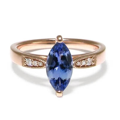 L'ovale de halo de 925 Sterling Silver Ring Pendant Earring forment des ensembles de bijoux de Tanzanite