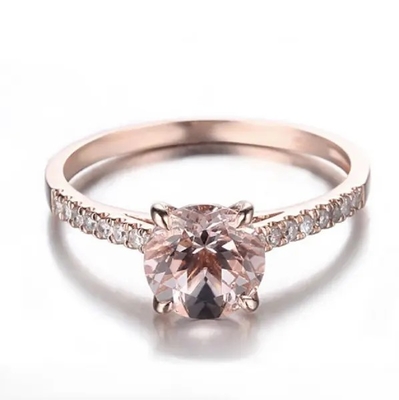 Nouveau cadeau de femmes de Rose Gold Plated Morganite Stones de conception épousant le collier pendant