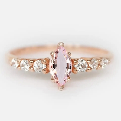 Anneau argenté minimaliste de bijoux de femmes de Marquise Cut Pink Morganite S925 de conception d'engagement