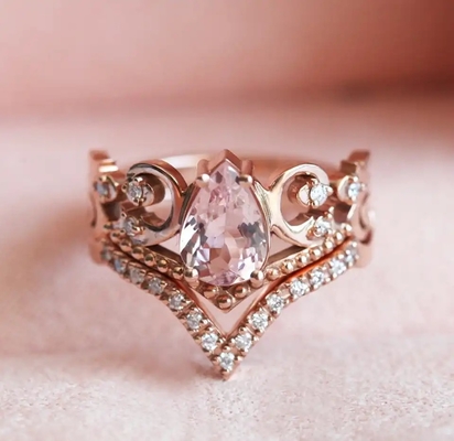 Les anneaux reconnaissants du cru S925 Rose Gold Antique Cz Engagement promettent le cadeau d'anniversaire