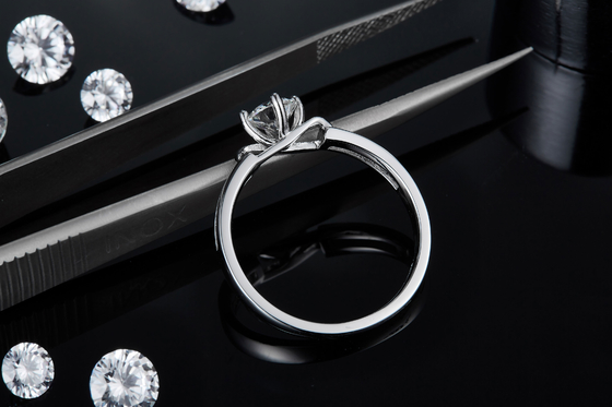 Place blanche Moissanite et Sapphire Platineve Diamonds Jewelry Women Ring With Silver 1.94CTW
