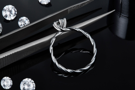 Les fiançailles de Moissanite pour l'or blanc d'alliance de Ring Set Diamonds And Sapphire de femmes pavent