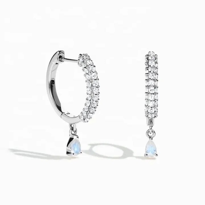 La baguette de Rose Gold Plated 925 Sterling Silver Rainbow Moonstone Earrings a coupé les bijoux naturels de boucle d'oreille de goujon de Moonstone