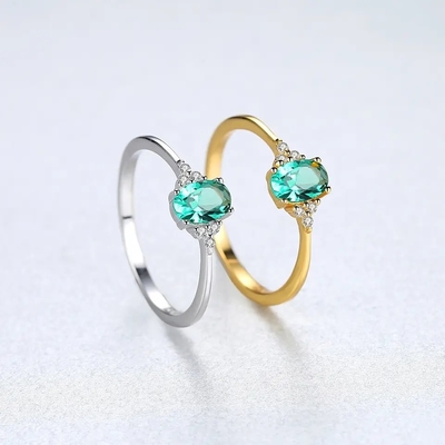 La CZ sensible Emerald Jewelry Ring Simple savoureux 925 Sterling Silver
