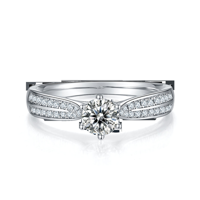 Le minimaliste conçoit des bijoux de l'or 9K, Moissanite 925 Ring Set argenté
