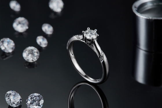 Engagement blanc de 925 Sterling Silver Custom Moissanite Ring