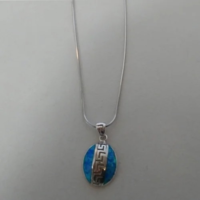 Conception principale Meandros Opal Pendant Necklace With 925 Sterling Silver