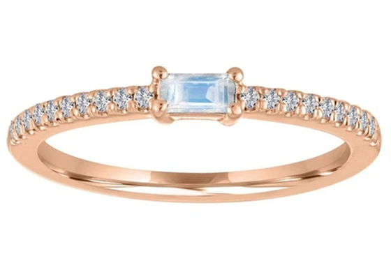 Poids 0.20ct bleu de l'anneau d'or de Moonstone 9K 5×2.5MM pour l'engagement