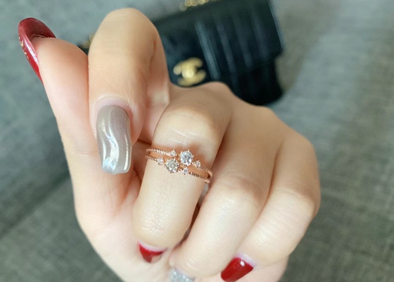 Griffe plaçant 14k l'or Diamond Ring, 0,1 Ct Diamond Ring For Gift