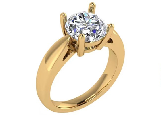Main plaçant des bijoux de l'or massif 14K, solitaire naturel rond Diamond Rings de la coupe 2.7ct