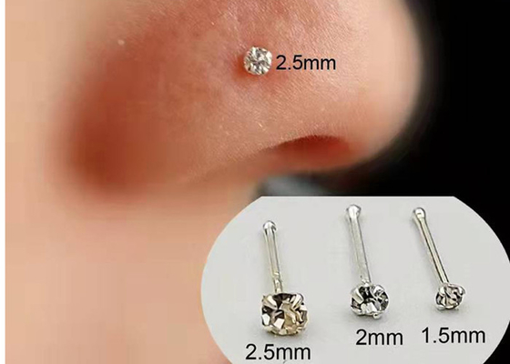 Perforation de nez de l'or 18K de l'épaisseur 0.6mm avec des diamants de 1.25-3.0mm