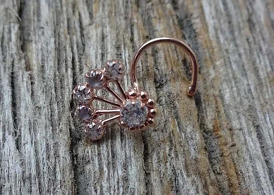 diamant 0.05ct de 18K Rose Gold Nose Ring With pour l'ODM d'OEM quotidien d'usage