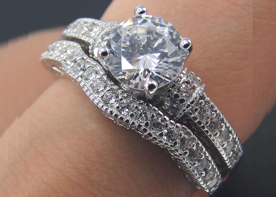 ODM d'OEM de forme de Diamond Engagement Wedding Rings Round de 2 carats