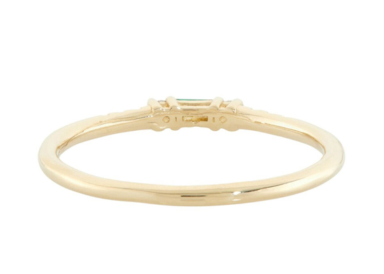 la baguette de 4×6mm a coupé Emerald Ring, 14k l'or jaune Emerald Ring Fashion Style