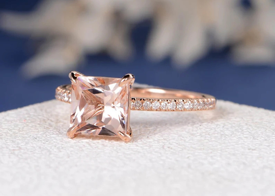 Taille réelle de Diamond Jewellery Ring Princess Cut 6×6mm de Morganite