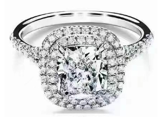 Halo de coupe de coussin d'OEM épousant Ring Set avec le diamant de 66pcs 1.2ct
