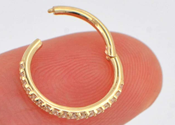 Le cercle forment la taille des boucles d'oreille 1.2×8mm de cartilage de l'or 16g pour épouser