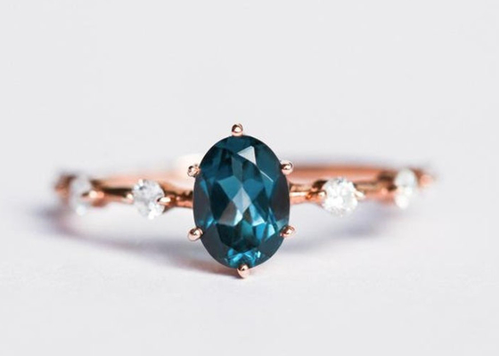 1.56ct Londres Topaz Ring bleu, OEM ovale de Diamond Ring Round Cut de forme