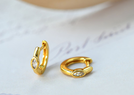Dimension de Marquise Cut Inner 8.5mm Oouter 11.5mm de boucles d'oreille d'or du cercle 9K de Huggie