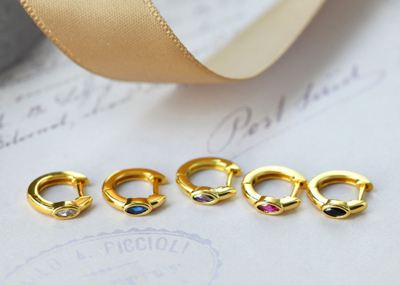 Dimension de Marquise Cut Inner 8.5mm Oouter 11.5mm de boucles d'oreille d'or du cercle 9K de Huggie