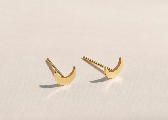 ODM de dimension des boucles d'oreille 6MM d'or de Crescent Shape 9K pour le cadeau de partie