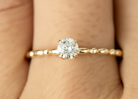 Or Ring With Solitaire Diamond, ODM de 6MM de 0.8ct Moissanite Diamond Rings