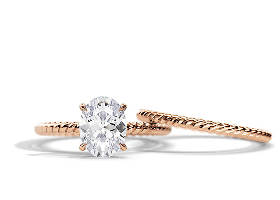 Anneau d'or ovale de la coupe 9K 1.5ct 6×8MM avec la fourche de Moissanite plaçant le type